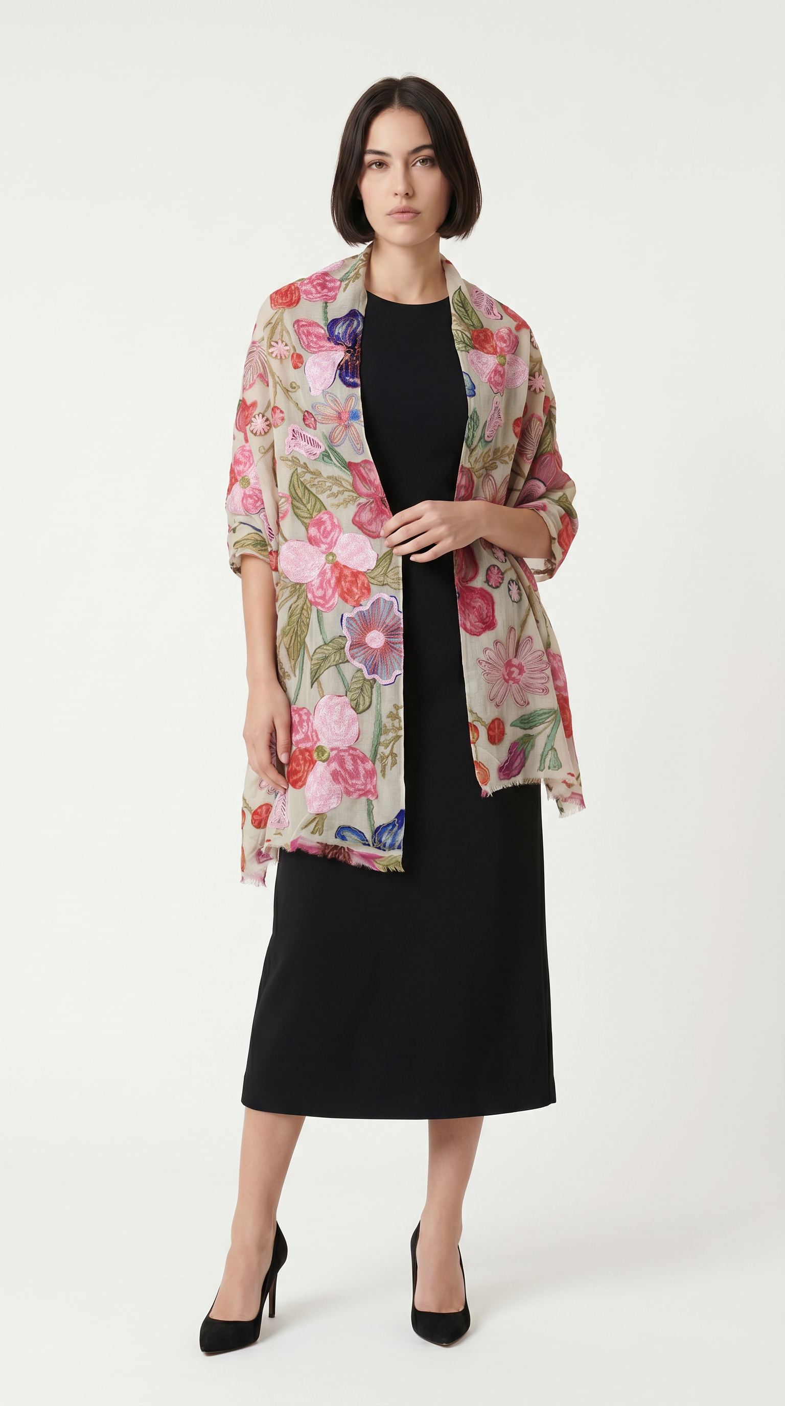 Soft Çiçek Desen İşlemeli İpek Şal