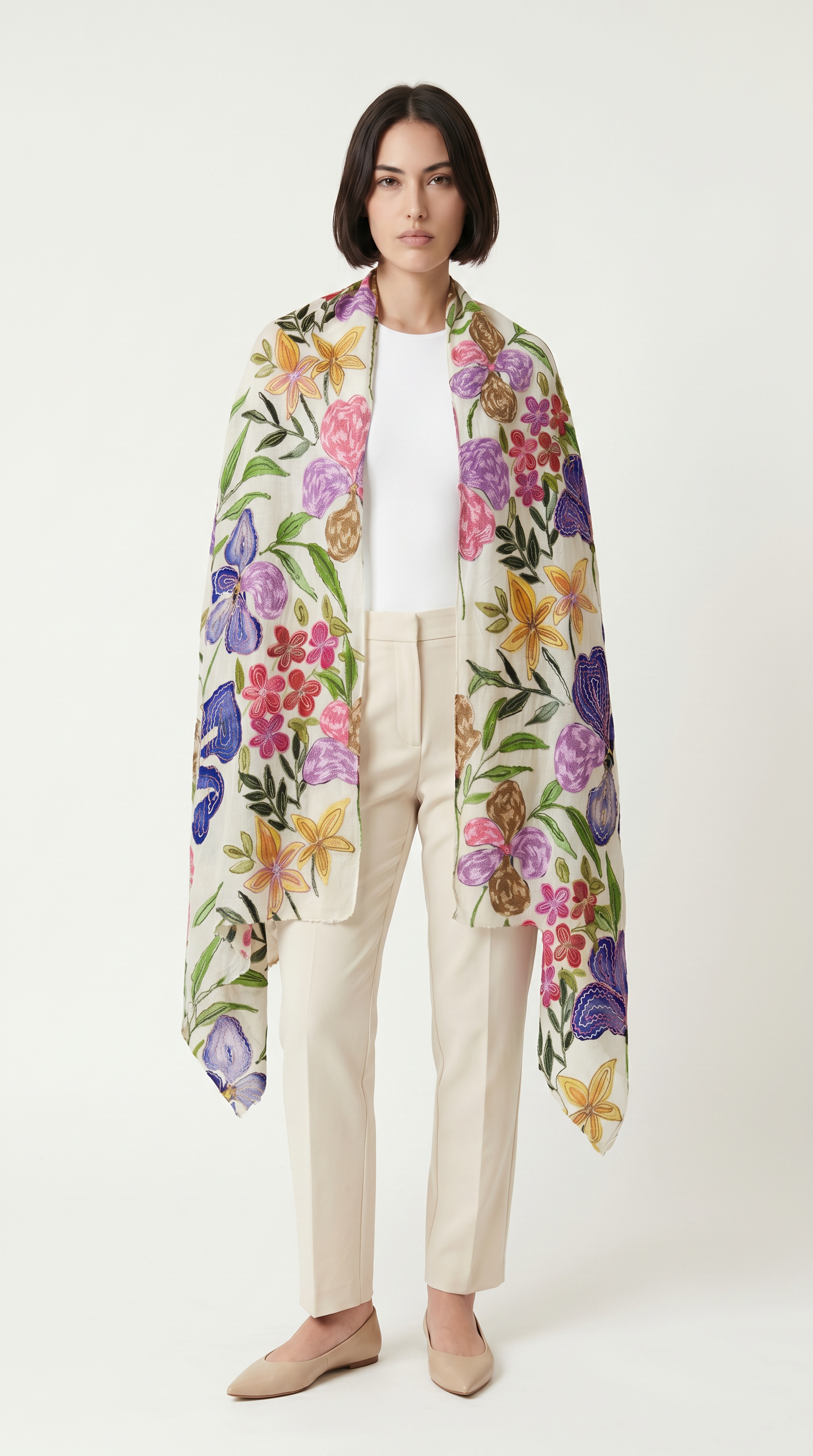 Çiçek Desen İşlemeli İpek Şal